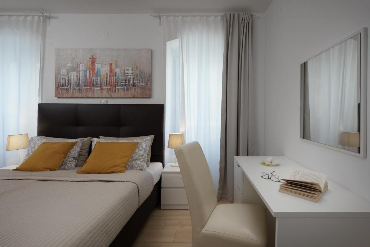 Apartments Antons Pula Exterior photo