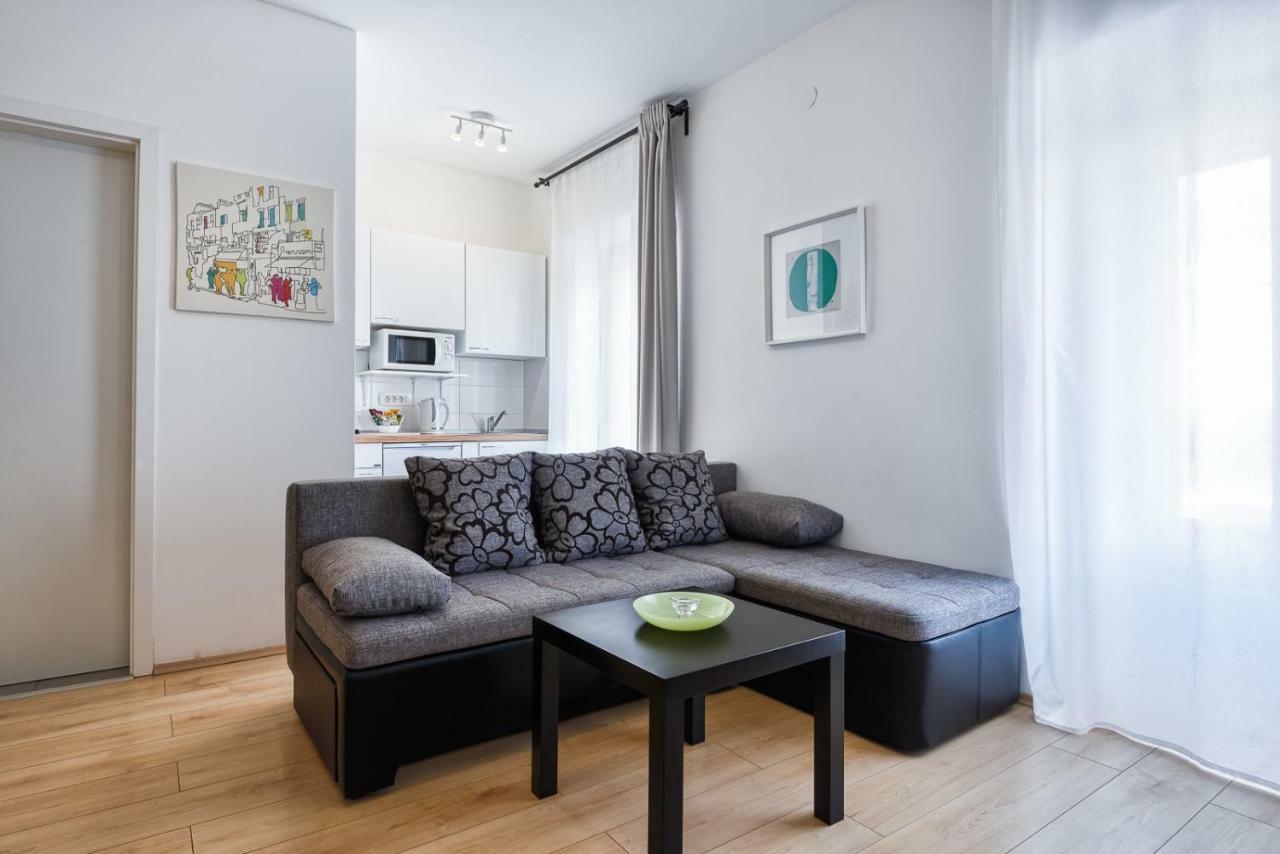 Apartments Antons Pula Exterior photo